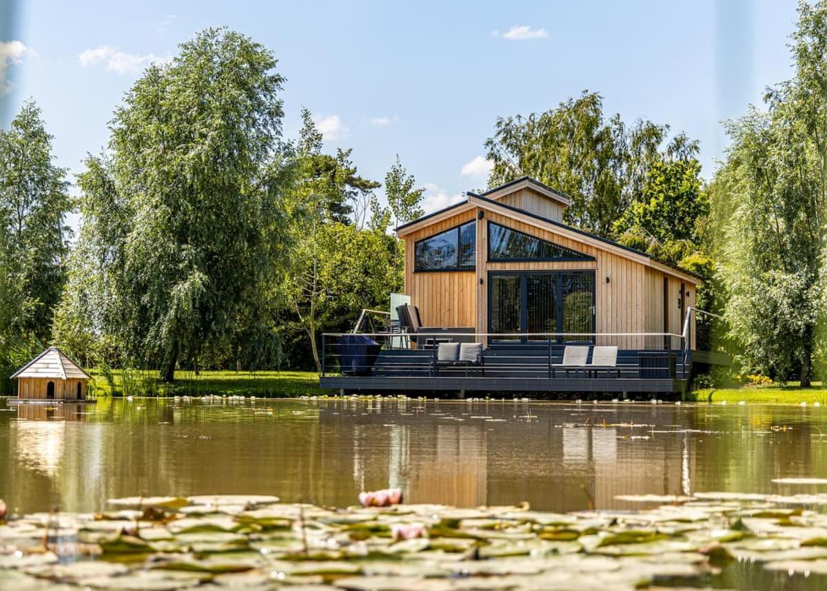 Woad Mill Lakeside Lodges 보스턴 외부 사진