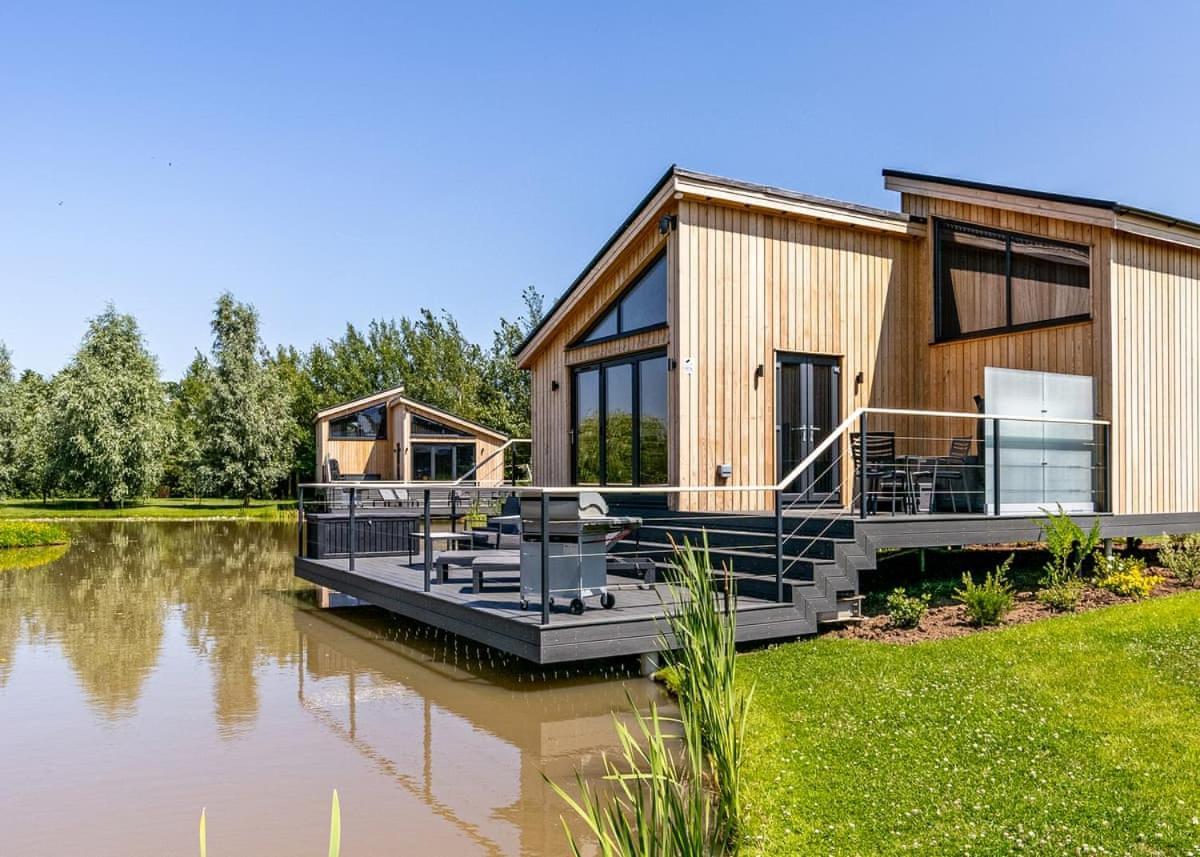 Woad Mill Lakeside Lodges 보스턴 외부 사진
